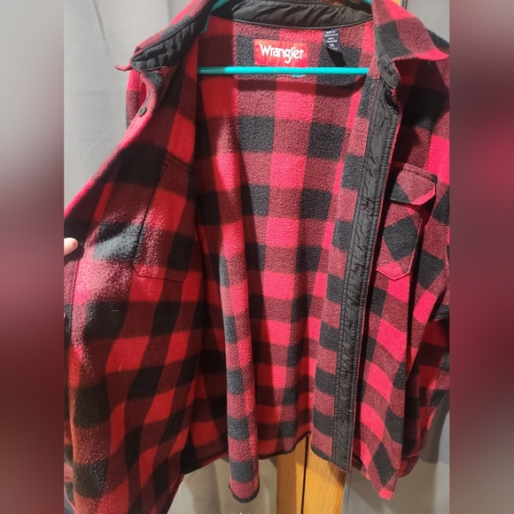Wrangler Red and Black Checkered Light Jacket - Picture 10 of 10